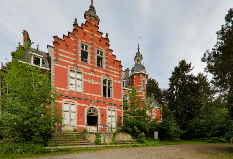 Chateau de la Motte en Gée, Belgium